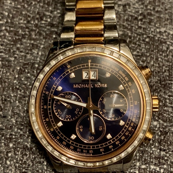 Michael Kors watch - Picture 1 of 1